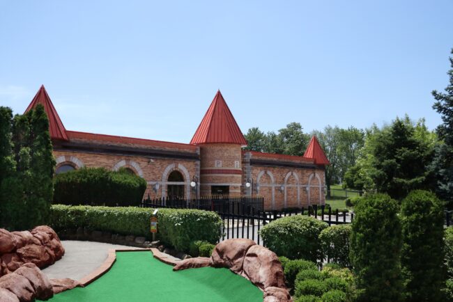 86952-PGN Fun Village-IL